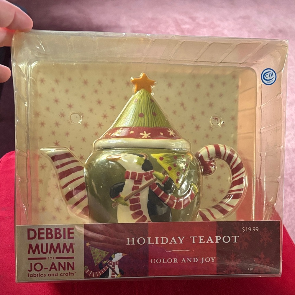 Debbie Mumm Holiday Ceramic Teapot. New, clamshell box. Christmas Joy Penguin.
